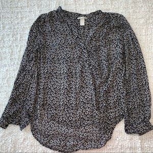 H&M daisy print floral blouse 🎀